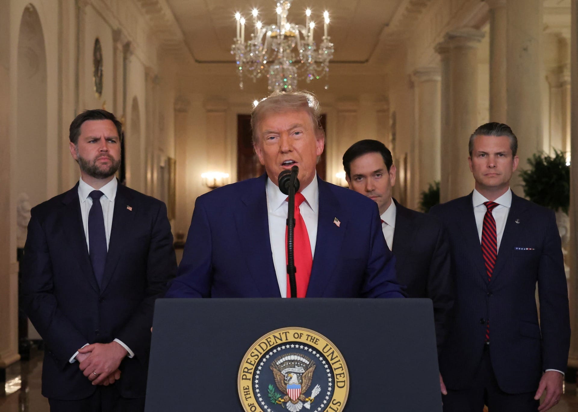Empresas brasileiras que vendem para os EUA vivem incerteza após tarifaço de Trump