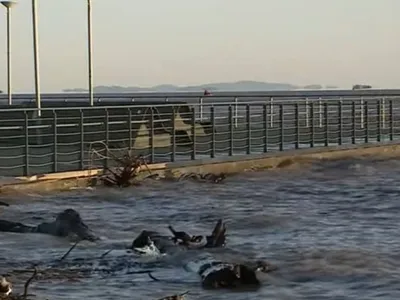 Mesmo sem chuva, rio Guaíba segue na cota de alerta e preocupa moradores em Porto Alegre