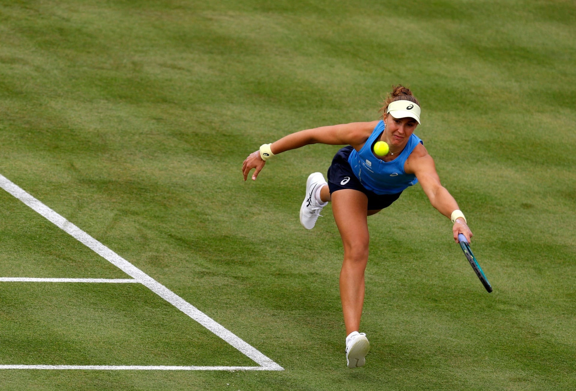 Bia Haddad elimina ex-nº 3 e encara 4ª do mundo nas quartas no WTA 500 de Bad Homburg