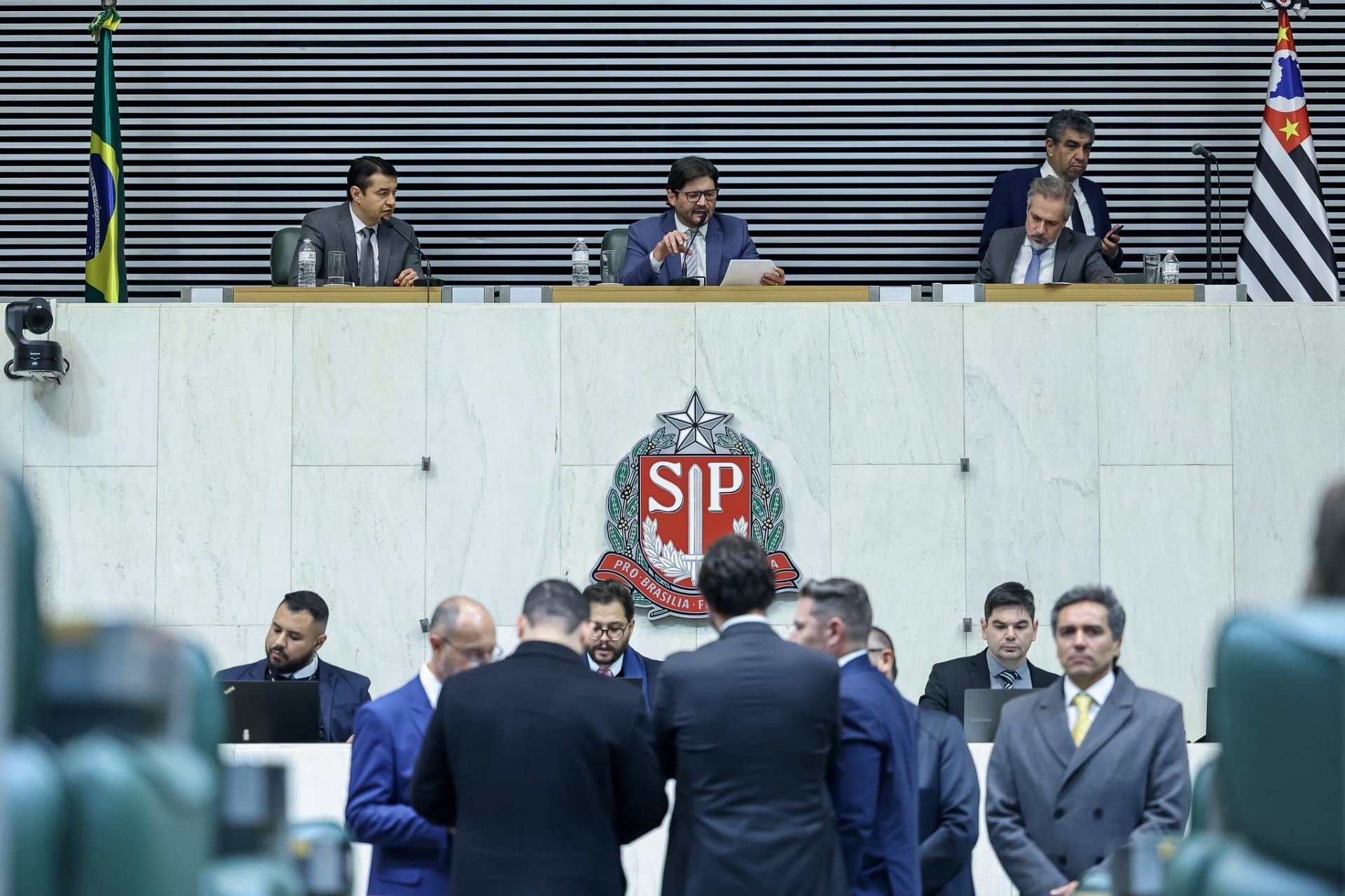 Em 93 segundos, Alesp aprova mais de 1.300 cargos no TJ e reajustes para servidores