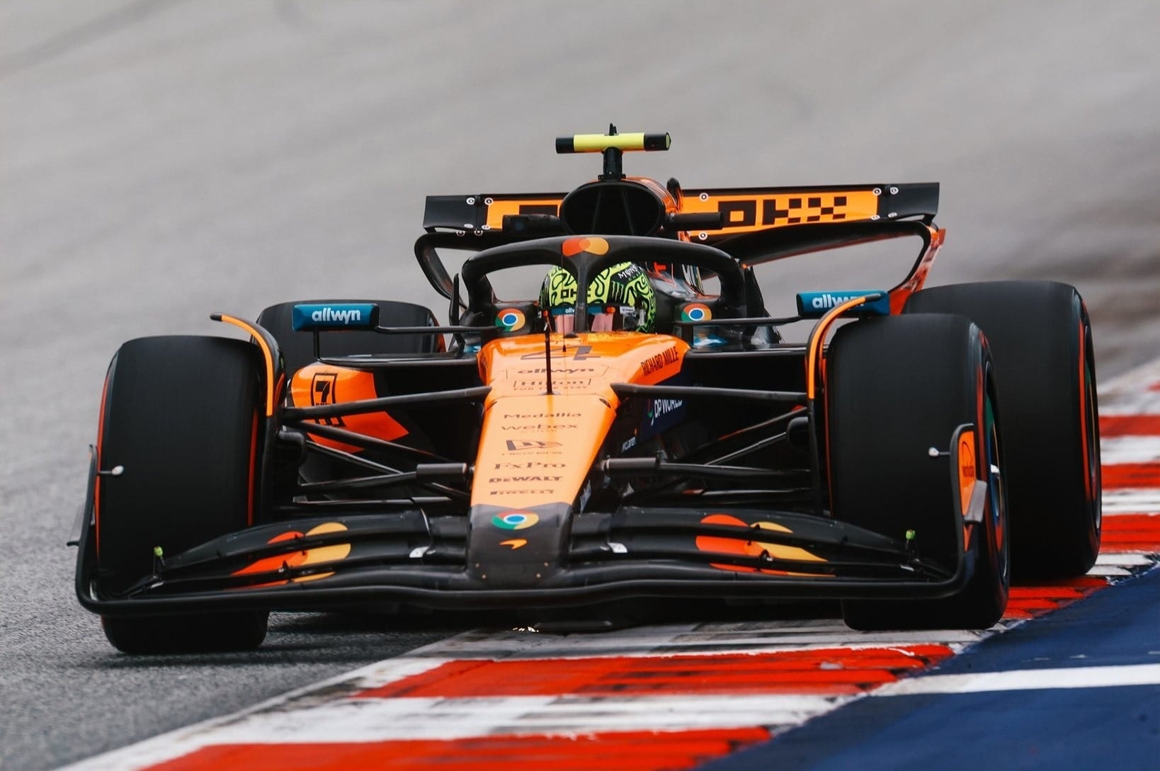 Bortoleto é oitavo colocado no segundo treino do GP da Áustria; Lando Norris lidera