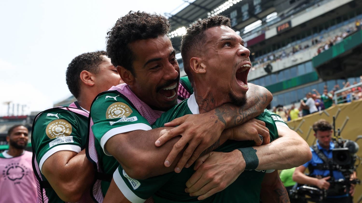 Palmeiras: Abel confirma que Paulinho vai operar após Mundial; veja prazo de recuperação