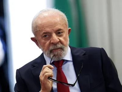 Mônica Bergamo: Governo teme disparada da inflação com tarifaço imposto por Trump