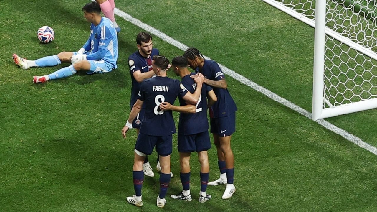 PSG arrasa frágil defesa do Inter Miami em 45 minutos e tira Messi do Mundial de Clubes