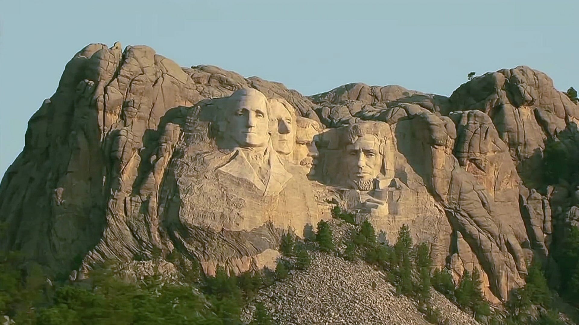 Donald Trump quer ser o quinto presidente do Monte Rushmore
