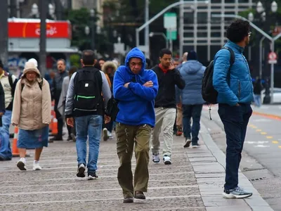Nova frente fria derruba temperaturas em várias regiões; veja quando será