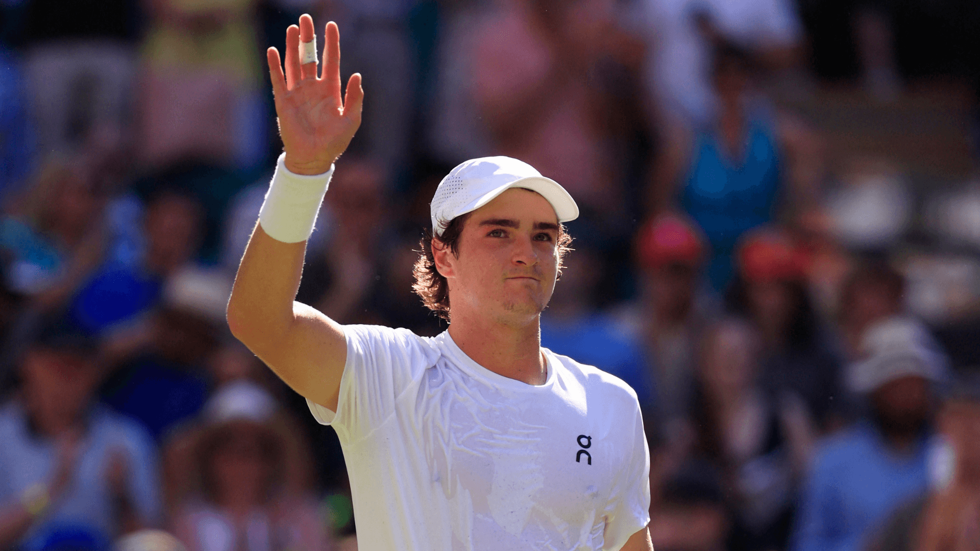 João Fonseca enfrenta Nicolás Jarry em Wimbledon: onde assistir, horário e melhores odds