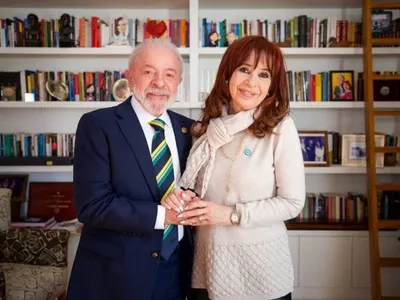 Cristina Kirchner recebe visita de Lula em prisão domiciliar: 'Ato político de solidariedade'