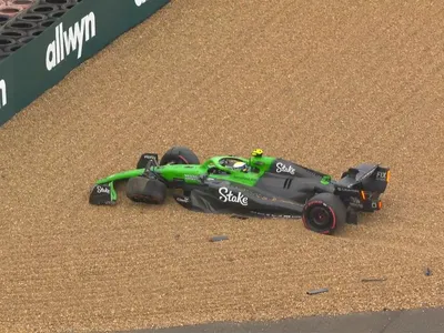Bortoleto bate em último treino livre para o GP da Inglaterra; Leclerc lidera