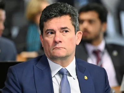 PL fecha apoio a Moro para governo e mira palanque para Flávio no Paraná