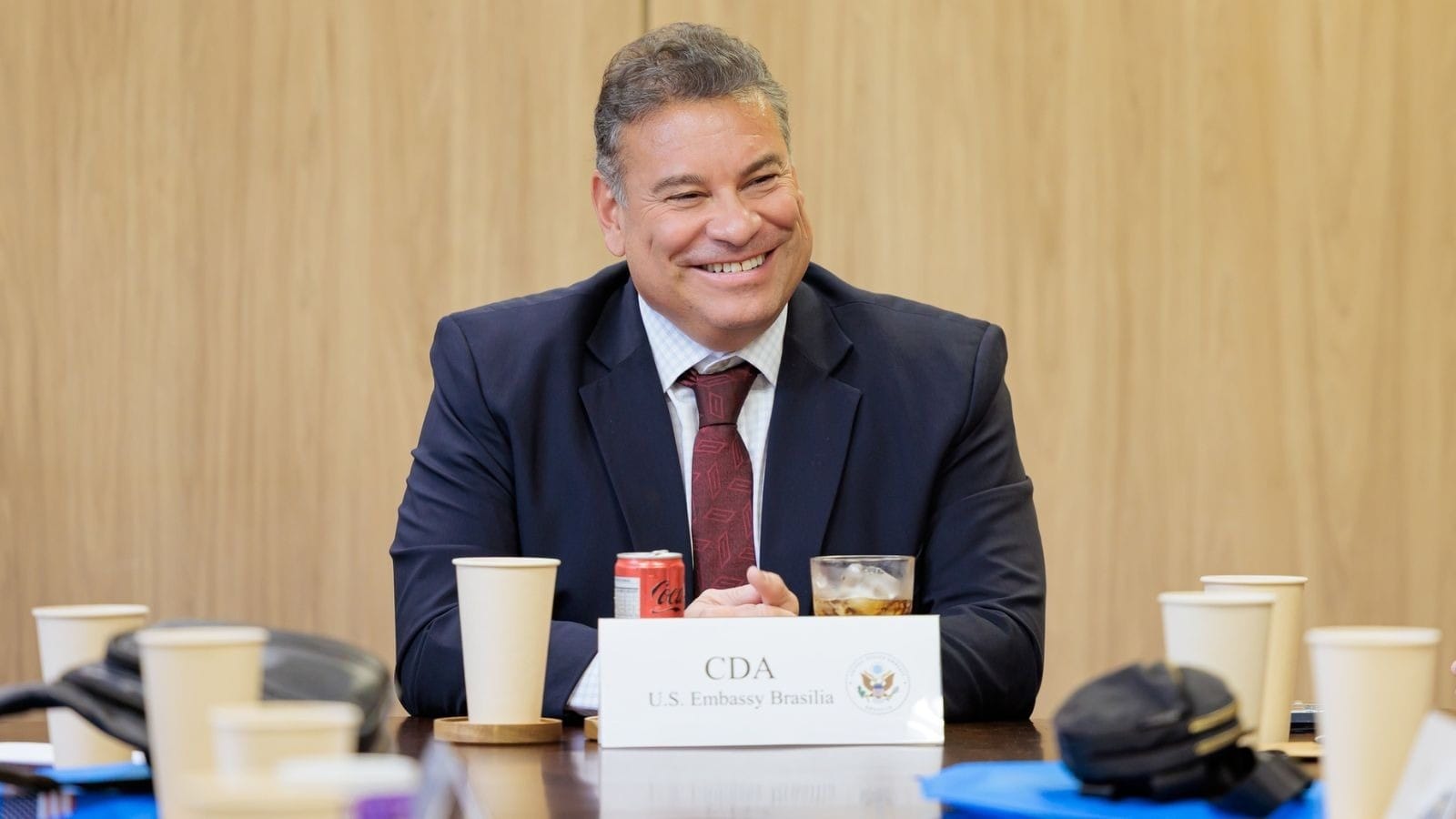 Gabriel Escobar (Foto: Reprodução/Embaixada dos Estados Unidos)