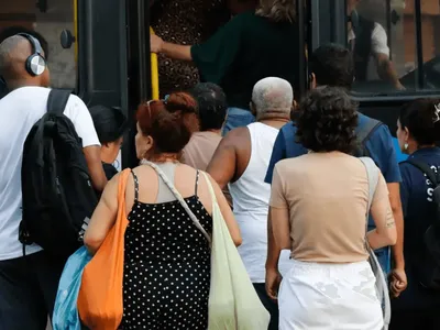 Em greve pelo 2º dia, rodoviários têm nova audiência de conciliação no Rio