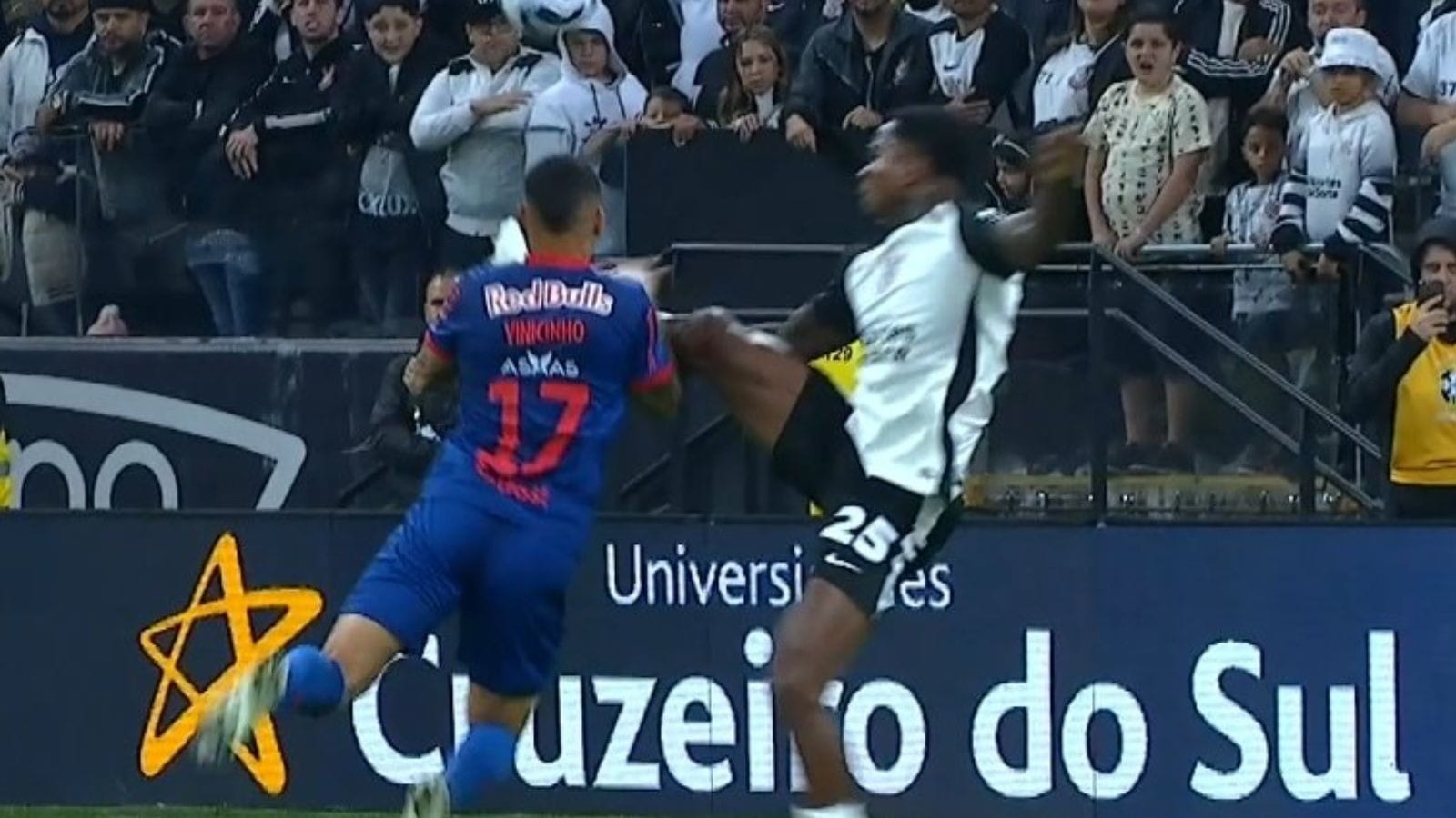 Corinthians envia ofício à CBF para contestar pênalti: "Tecnicamente insustentável"