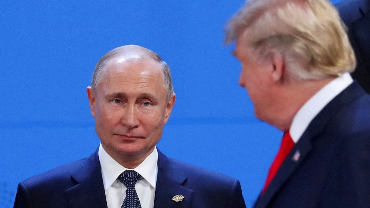 Trump diz que falou por telefone com Putin antes de reunião com Zelensky
