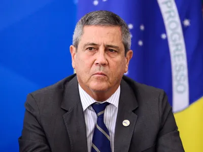 STF nega pedido da defesa e mantém prisão preventiva de Braga Netto
