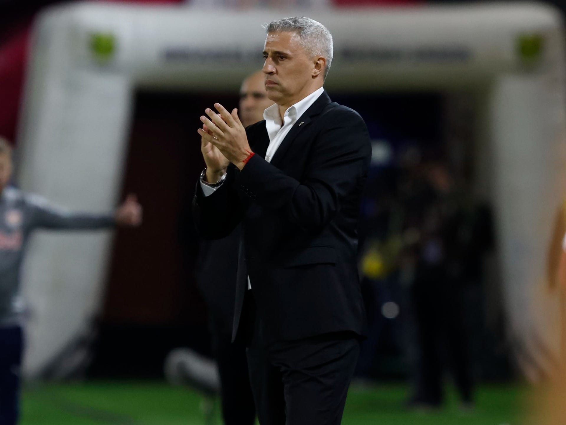 Crespo admite 'obrigação' por vitória do São Paulo no clássico com o Corinthians