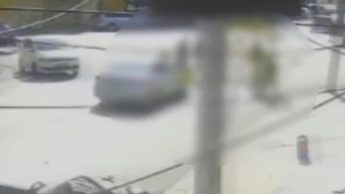 Vídeo: taxista atropela grupo de pessoas na zona sul de São Paulo