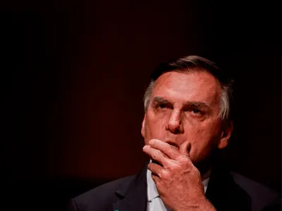 Mônica Bergamo: Michelle se impõe na disputa pelo comando do bolsonarismo