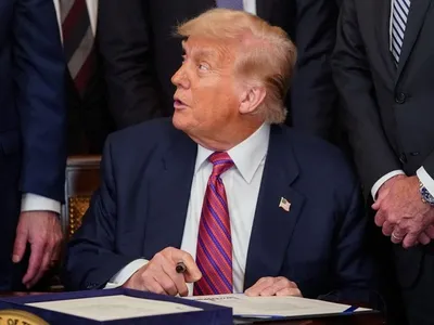 Trump cancela 2ª onda de ataques após Venezuela libertar presos políticos