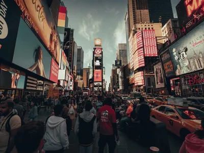 Tarcísio de Freitas usa IA para mostrar projeto de Times Square paulistana