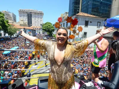 MÚSICA
