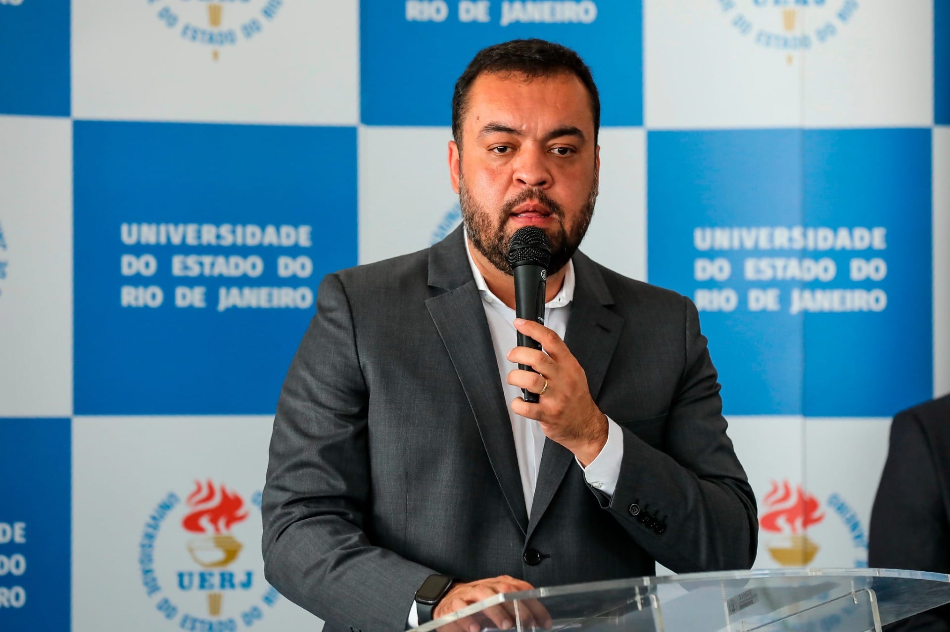 Bergamo: STF alerta Cláudio Castro sobre crimes caso nomeie Eduardo Bolsonaro como secretário