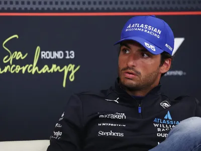 Carlos Sainz define início de temporada com a Williams na Fórmula 1 como "frustrante"