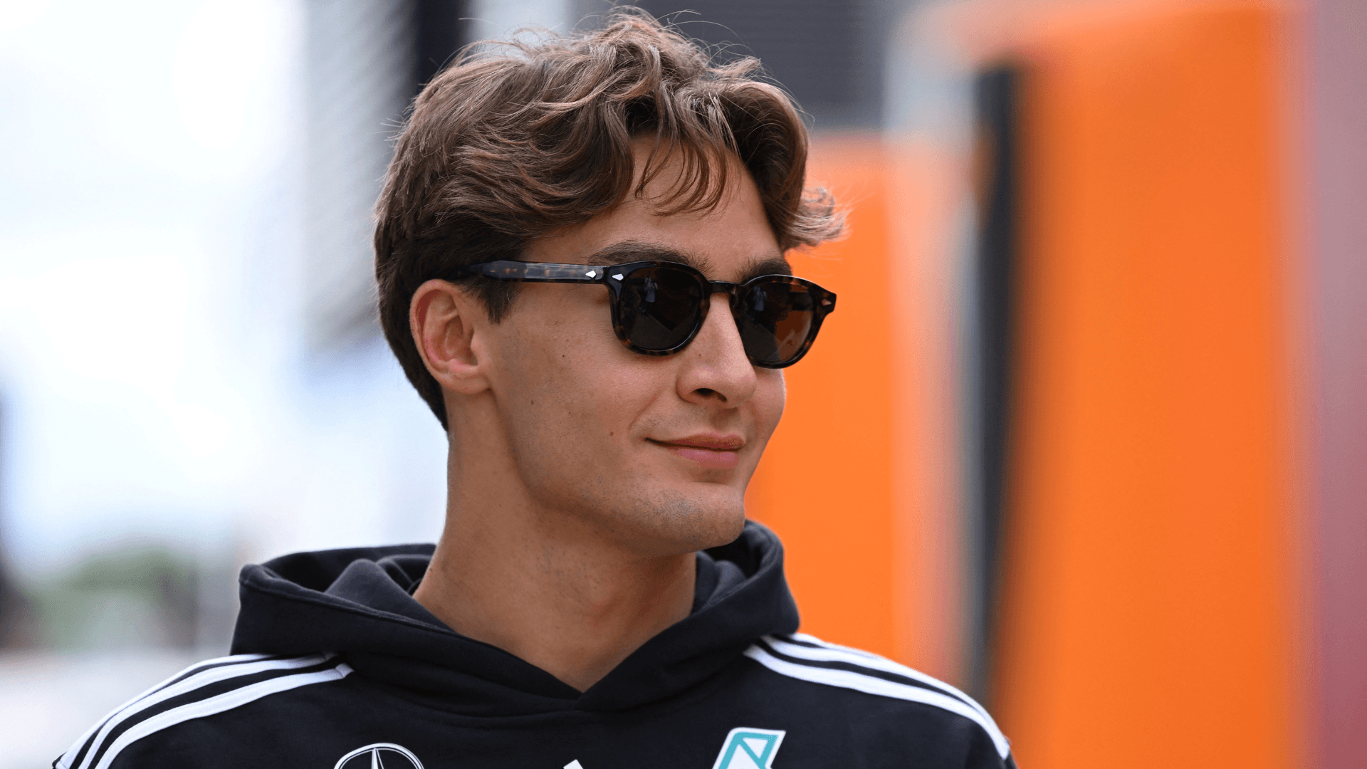 Russell diz estar tranquilo sobre rumores envolvendo Verstappen na Mercedes