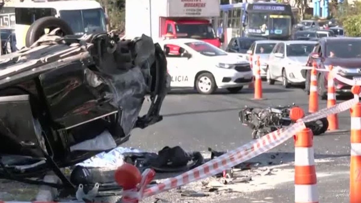Duas pessoas morrem após acidente de trânsito em Osasco, SP