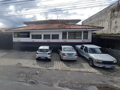 Jovem relata tentativa de abuso por colegas dentro de escola em Cruzeiro