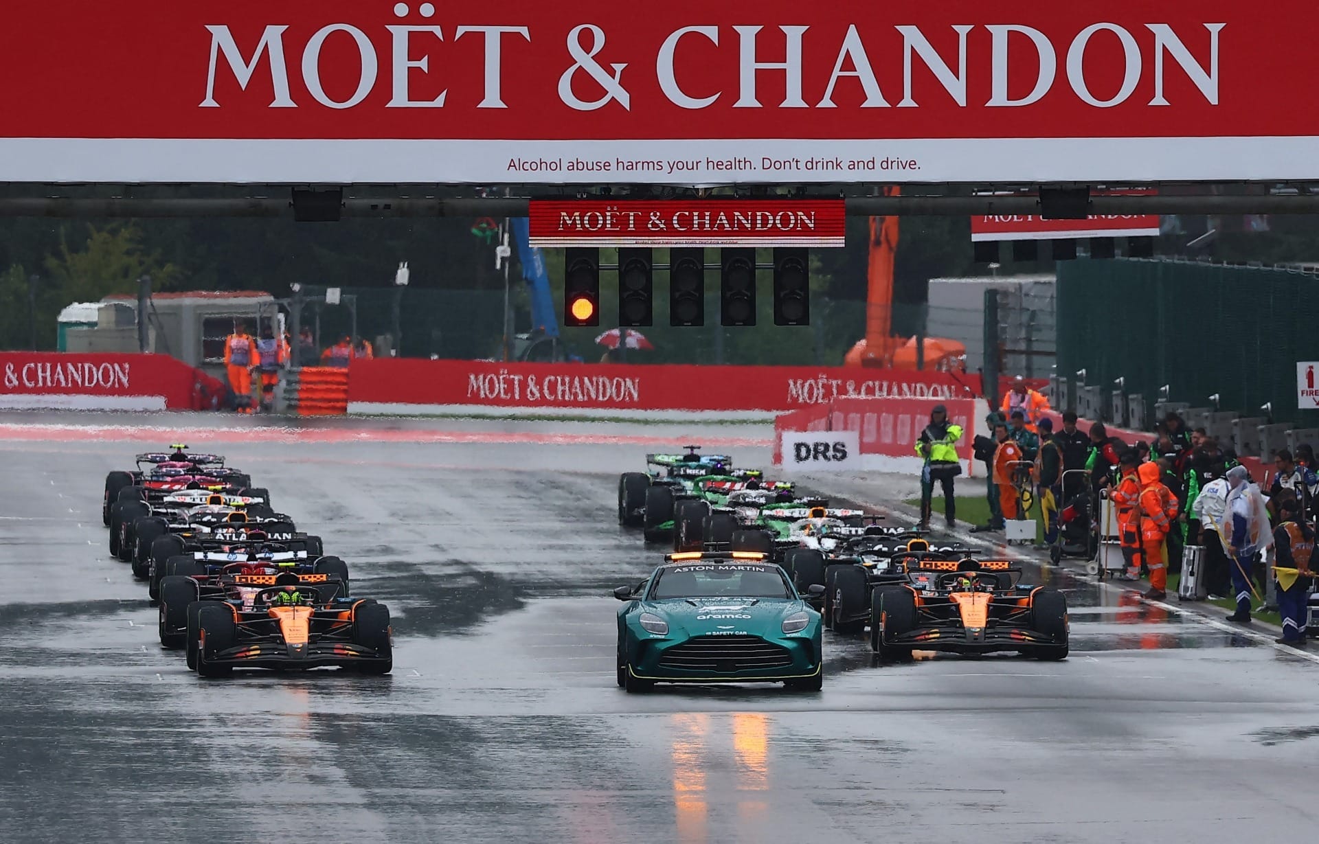 Manon Cruz/Reuters