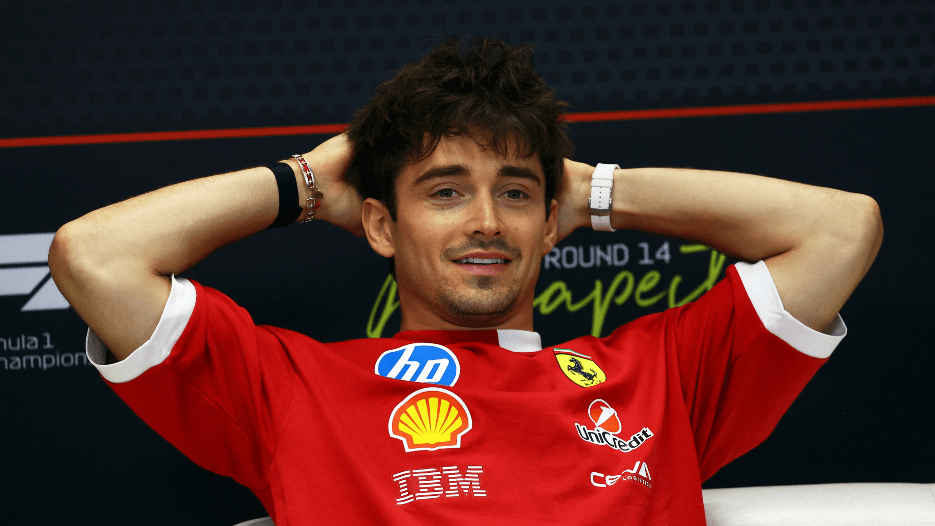 Leclerc celebra renovação de Vasseur e quer Ferrari brigando mais alto na Fórmula 1