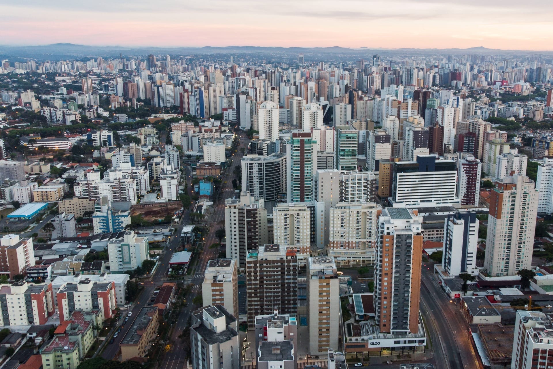 Curitiba vence prêmio principal do Band Cidades Excelentes 2025