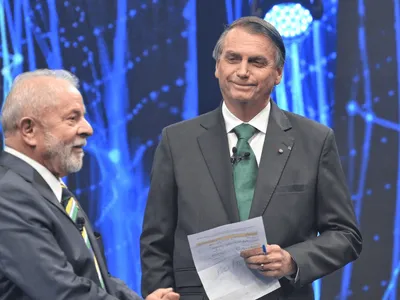 9 em 10 brasileiros não se arrependem de voto em Lula ou Bolsonaro em 2022
