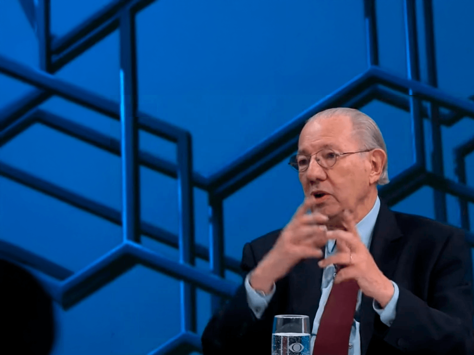 Irã: Ex-embaixador diz que Brasil não pode se guiar por ideologia na guerra