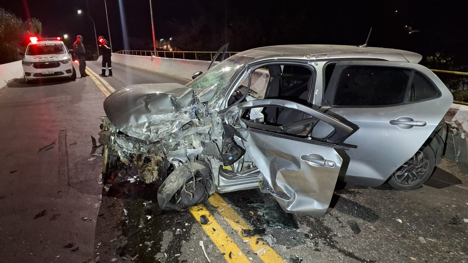 Homem de 33 anos fica ferido após grave acidente em Guaratinguetá