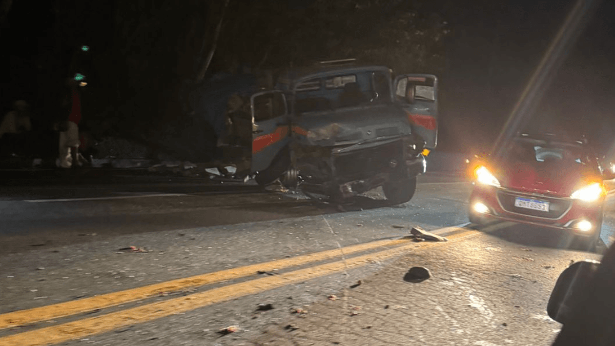 Mulher morre e quatro pessoas ficam feridas após acidente na Floriano Rodrigues em Pinda