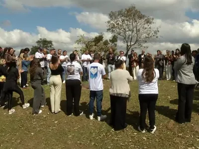 Ato homenageia as 62 vítimas da queda do avião da Voepass