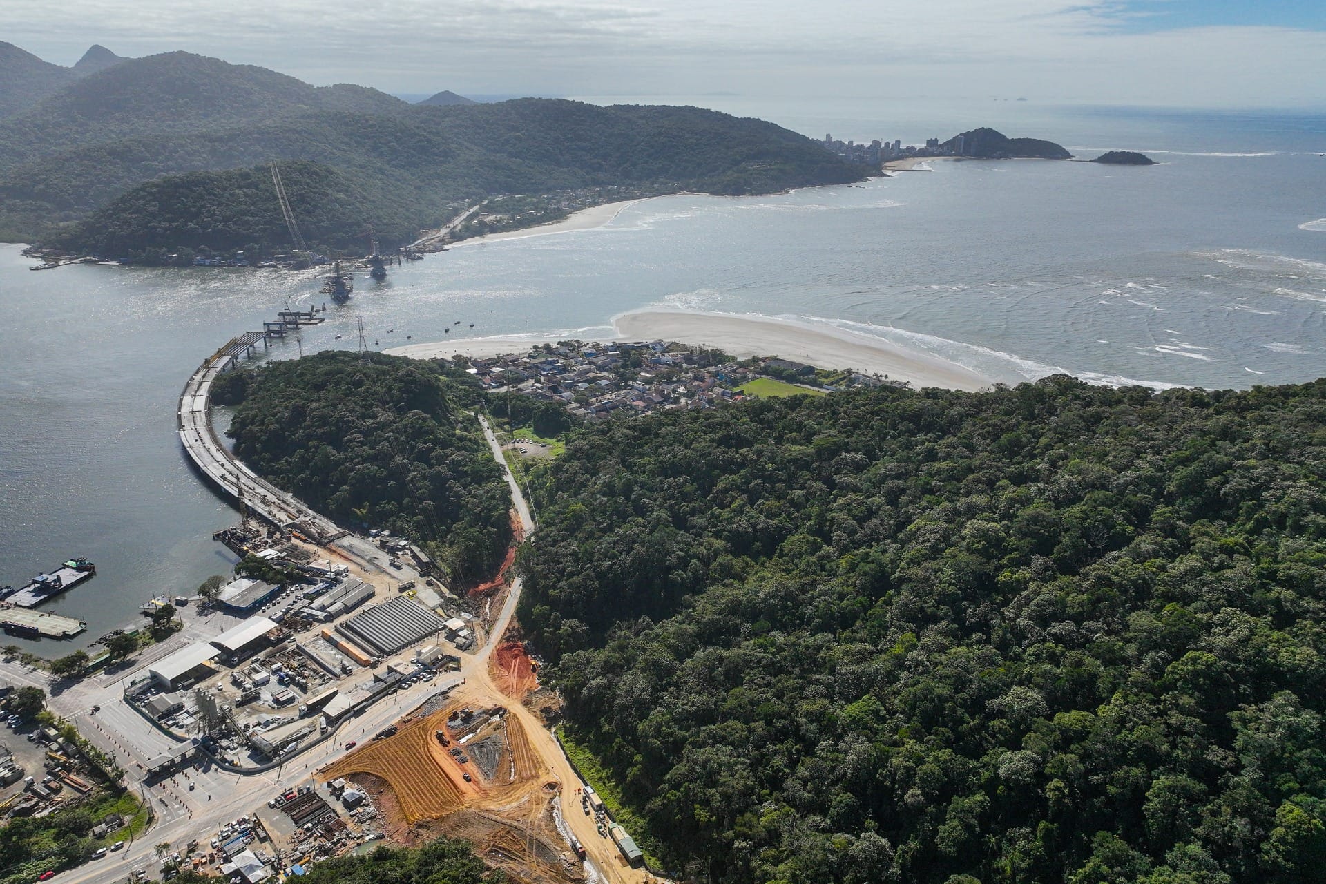 Obras da Ponte de Guaratuba chegam a 70% e avançam nos acessos à PR-412