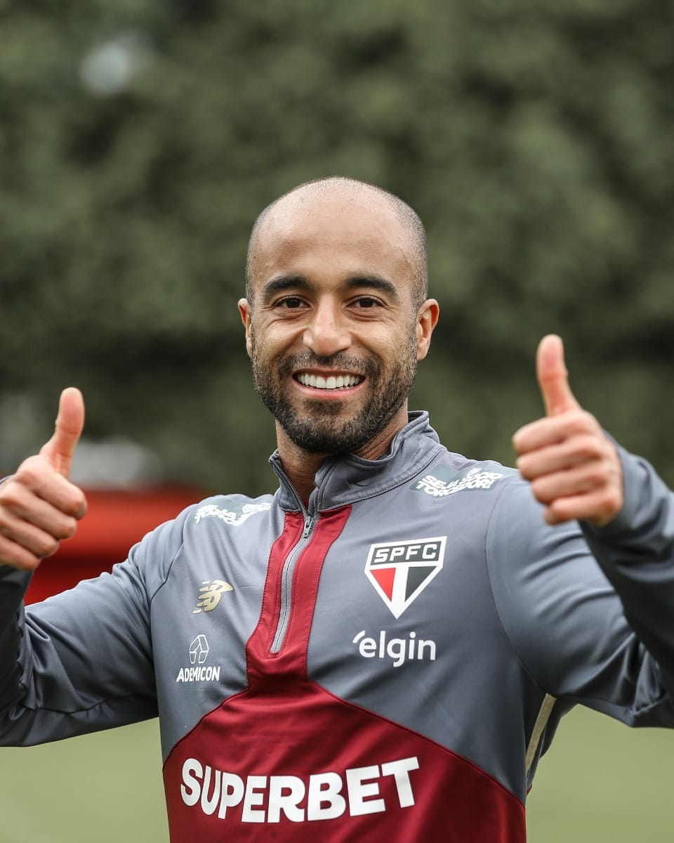 São Paulo recebe o Vitória para manter embalo no Brasileirão; Lucas volta de lesão