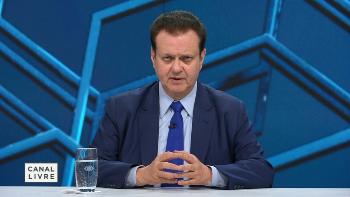 Kassab diz que há 'vírgulas' na política que não justificam tornozeleira em Bolsonaro