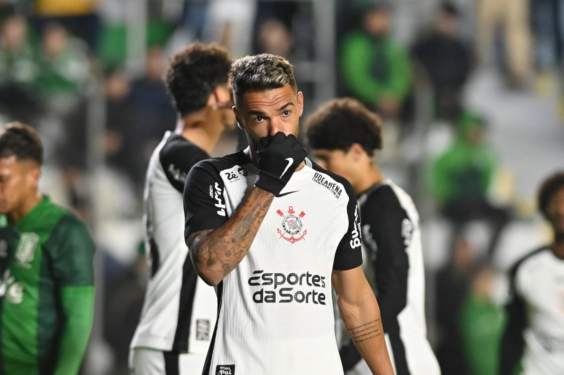 Quesada alerta Corinthians para risco de rebaixamento: "A coisa está feia"
