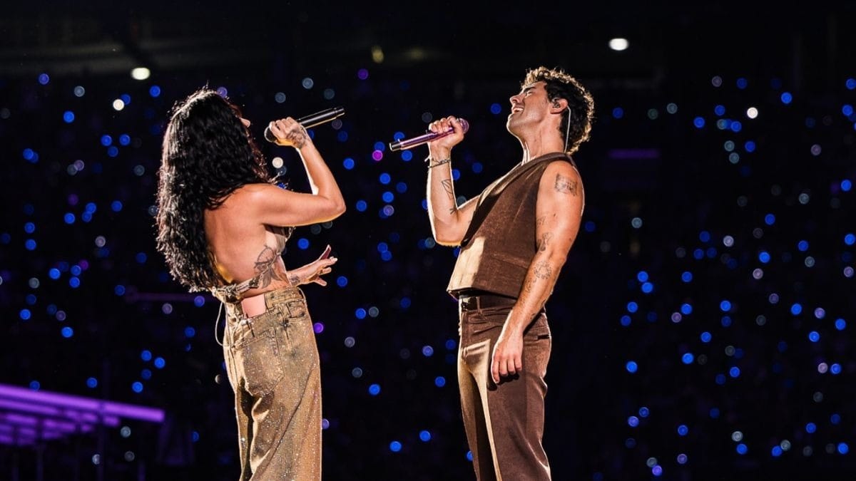 Demi Lovato conta bastidores de apresentação com os Jonas Brothers: “Conheceram meu marido”