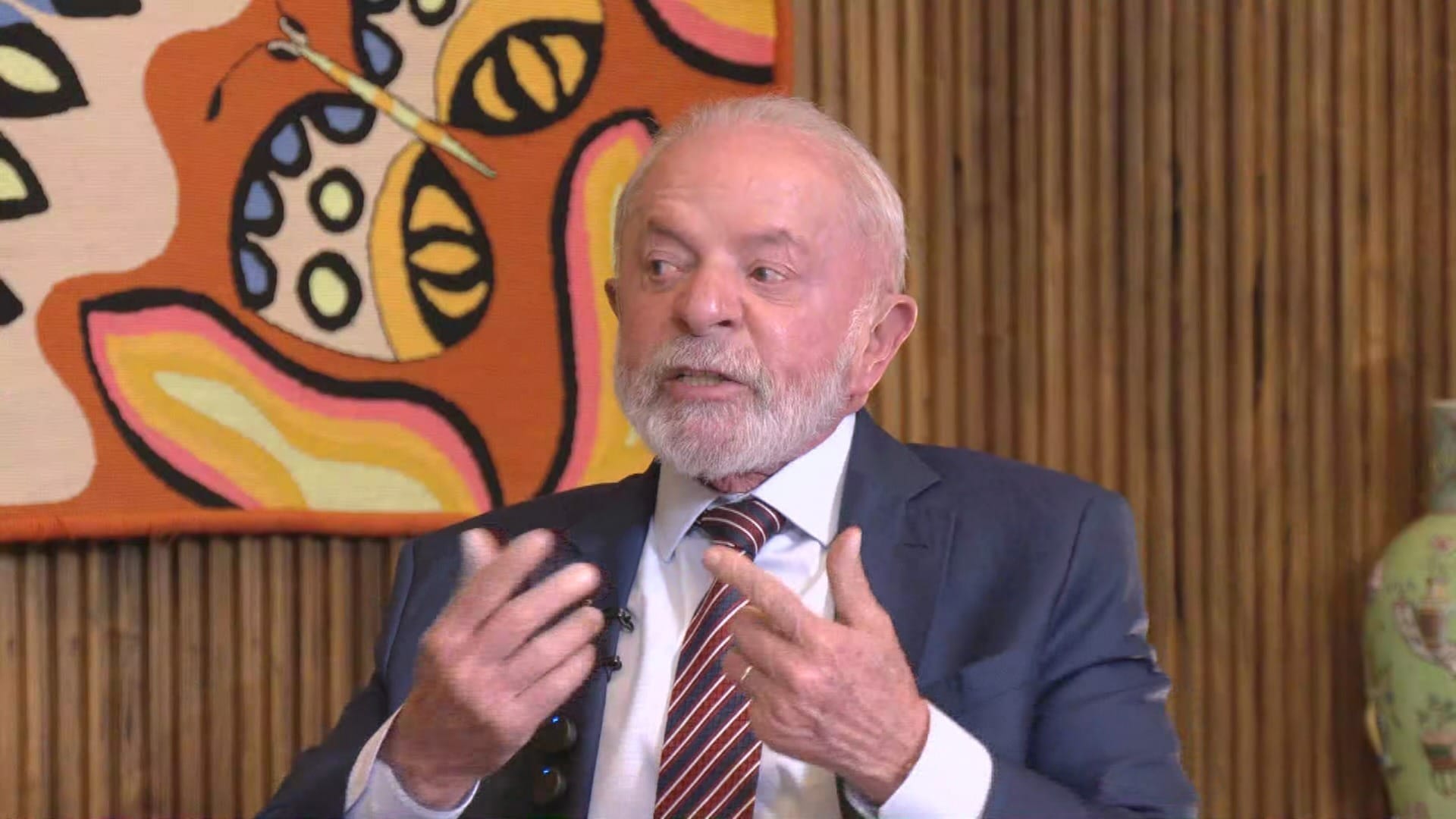 Lula anuncia linha de crédito de R$ 30 bilhões para pequenas empresas afetadas pelo tarifaço