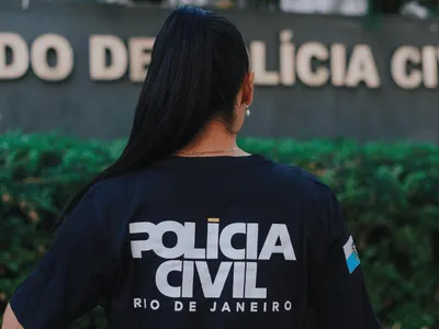 Ataque a tiros mata dois homens em situação de rua em viaduto no Rio