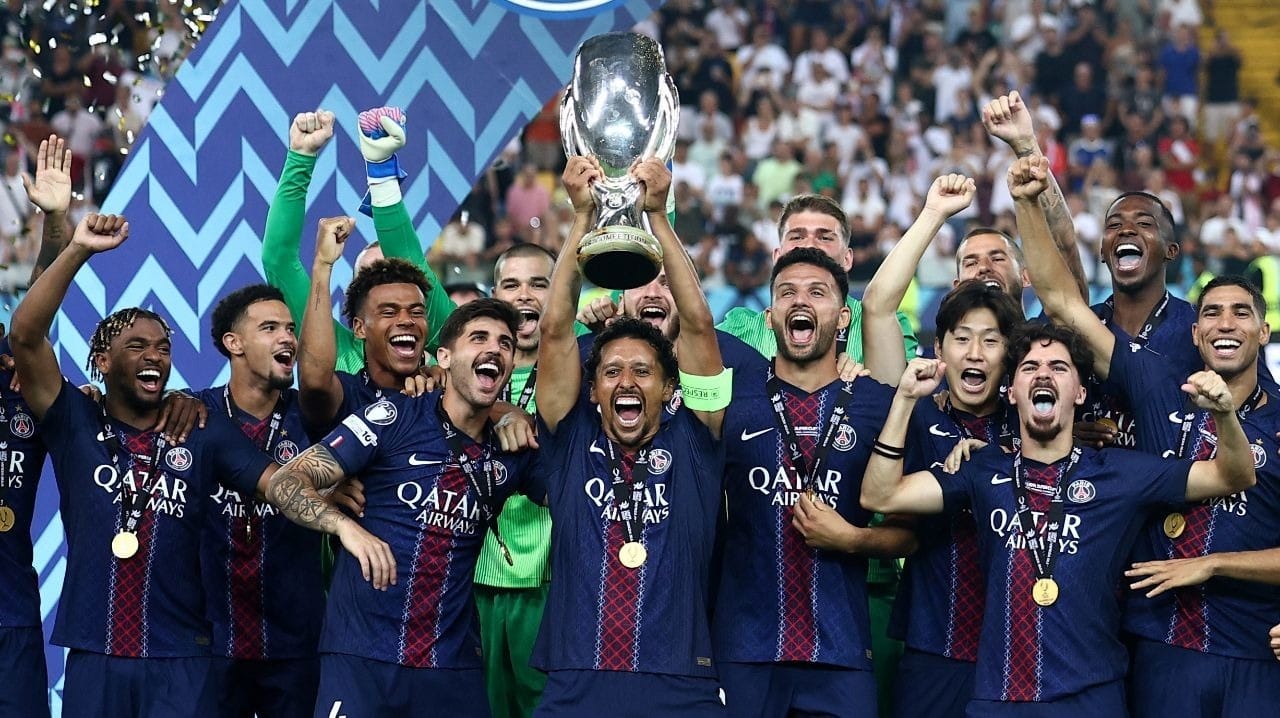 Quais foram as equipes mais representadas na lista de finalistas da Bola de Ouro