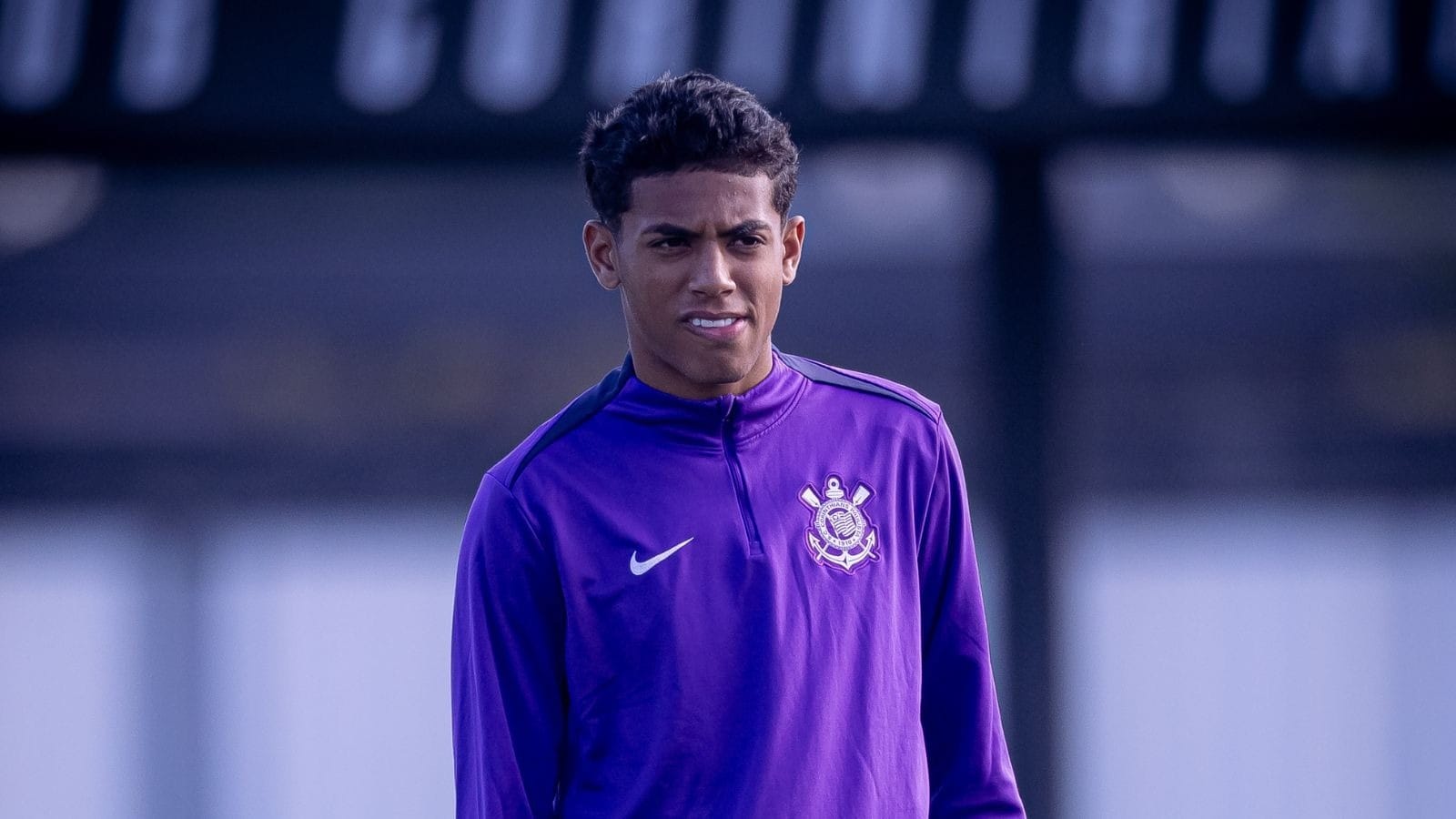Jovem da base que deixou o Corinthians terá salário quintuplicado e R$ 1,5 mi em luvas no Bahia