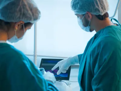 'OAB da Medicina' avança no Senado e impõe derrota ao governo