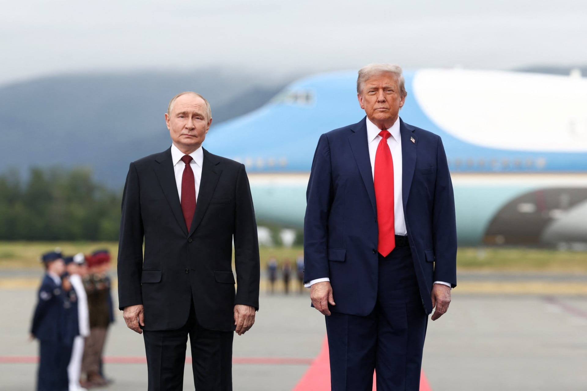 Líderes europeus reagem ao encontro de Trump e Putin no Alasca