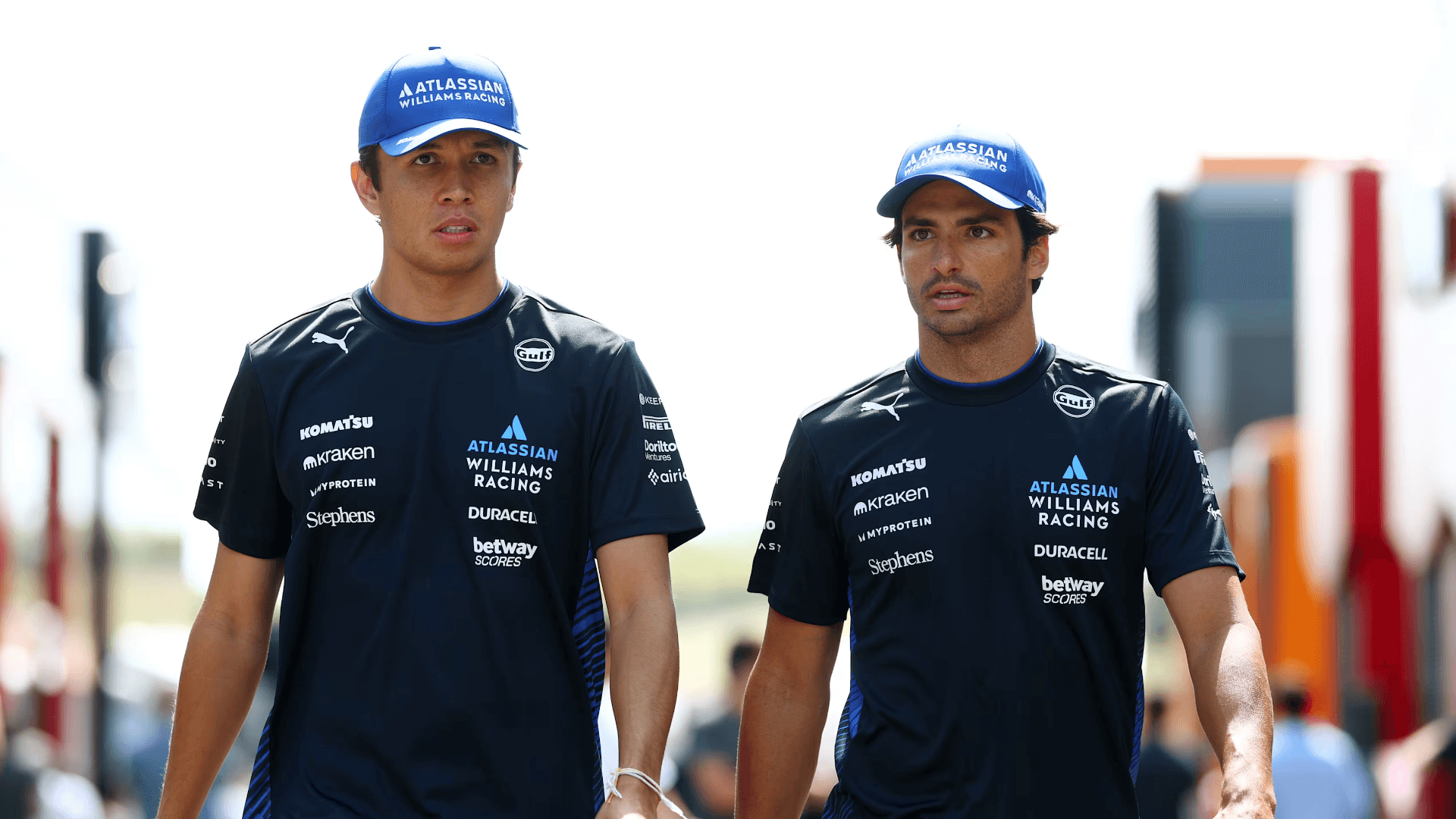 Alexander Albon fica na Williams até 2027 e Carlos Sainz tem contrato até pelo menos o final de 2026